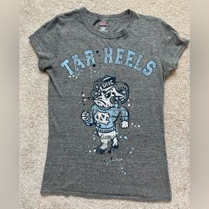 Super soft Soffe Tarheels Girls T-Shirt Size M